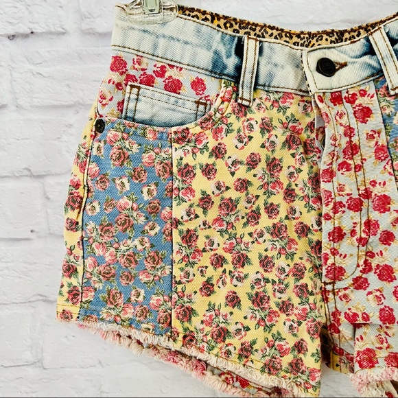 Farm Rio Floral Denim Shorts - Picture 9 of 13